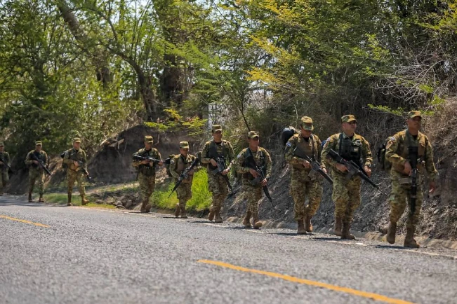 Reportan 50 capturas en cerco militar de Nueva Concepción