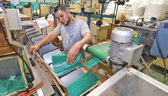 Tras casi tres años de crisis, los insumos del sector de plásticos comienzan a bajar de precio