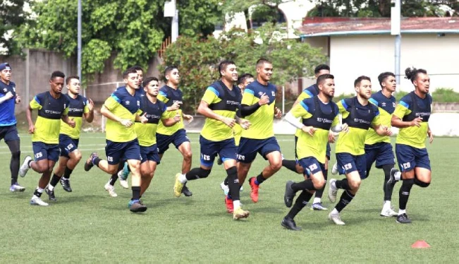 Selecta anuncia convocatoria preliminar para Copa Oro