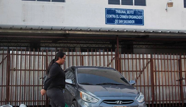 Fiscales y abogados dudan si los mismos juzgados conocerán las tres fases del proceso penal