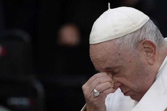 El papa será operado de urgencia por un riesgo de obstrucción intestinal