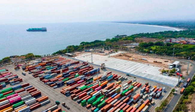 El Salvador, entre los que más cayeron en exportaciones de la región