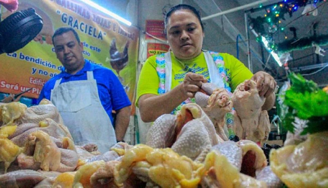 Pollo importado desde Estados Unidos ingresa libre de aranceles desde enero