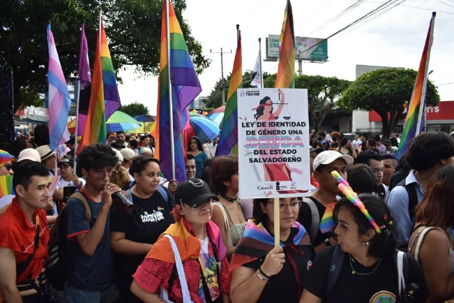 Comunidad LGBTIQ+ recriminó falta de ley de identidad y el aumento de violencia en su contra