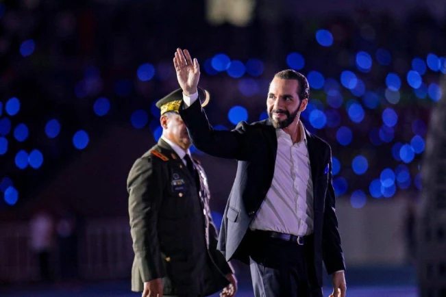 Bukele aprobado con 8.48, Asamblea con 7.19 y alcaldías reprobadas, según encuesta UCA