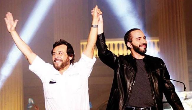 Nayib Bukele se inscribe como precandidato presidencial; oposición seguirá en contienda