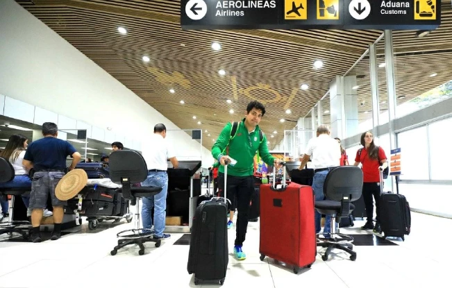 En lo que va del año, dos millones de pasajeros han transitado en el Aeropuerto Monseñor Romero