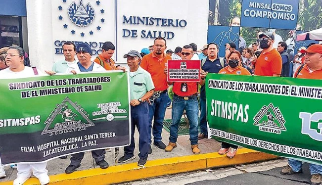 Empleados de salud exigen pago de nocturnidad y vacaciones