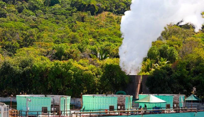 ​​El Salvador incorporará 30 MW de geotermia en los próximos tres años