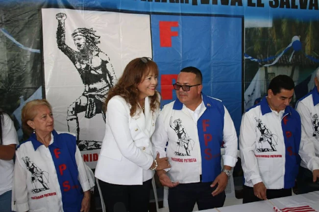 Candidata presidencial de FPS dice estar de acuerdo con el régimen de excepción