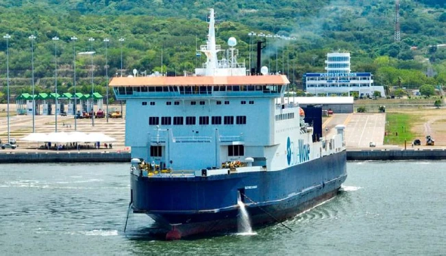 La Sieca prevé que el ferri mueva 200 contenedores semanales