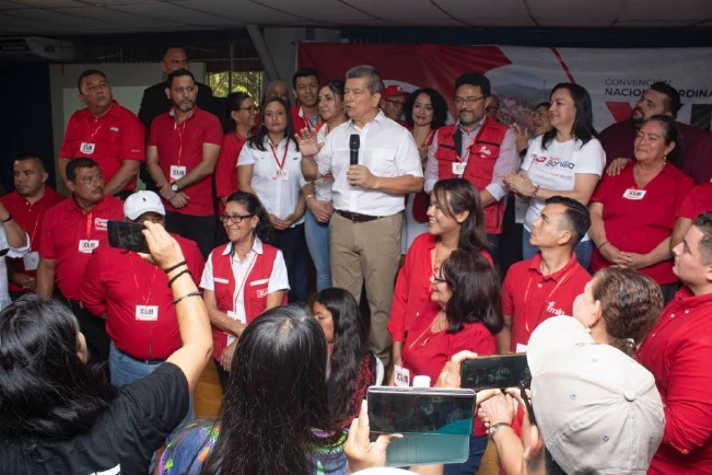 FMLN juramenta candidatos para 2024 y asegura que ganará la Presidencia en la primera vuelta