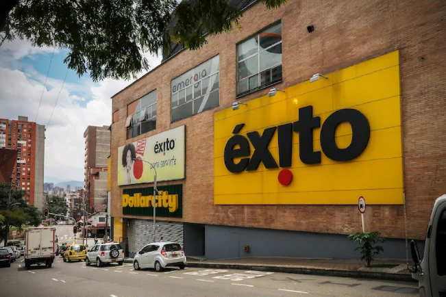 Grupo Calleja adquiere acciones de la principal cadena de supermercados de Colombia