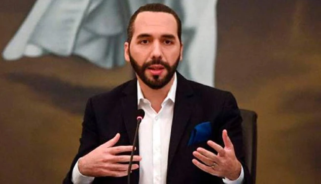 Bukele critica retiro de sanciones de EEUU a Venezuela