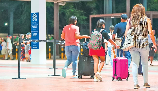 Mitur prevé 2.9 millones de turistas internacionales en 2023 y 3.1 millones en 2024