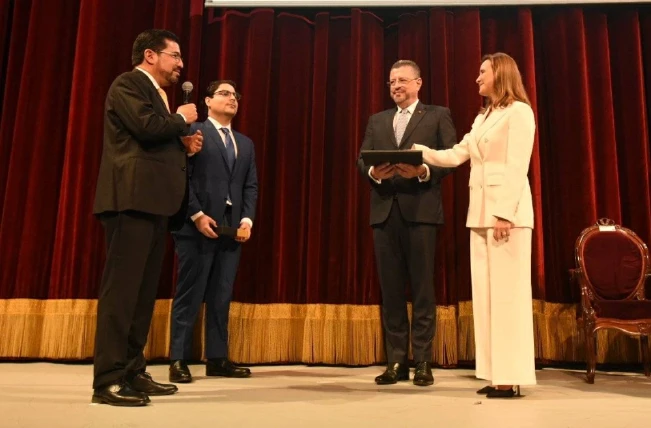 La costarricense Gisela Sánchez asume oficialmente la presidencia del BCIE