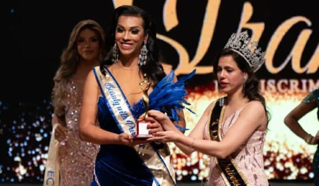 Azafata trans hondureña es coronada como Miss Queen Universe