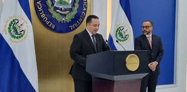 Fiscal general tendrá la facultad de nombrar terroristas nacionales, FMLN teme abusos