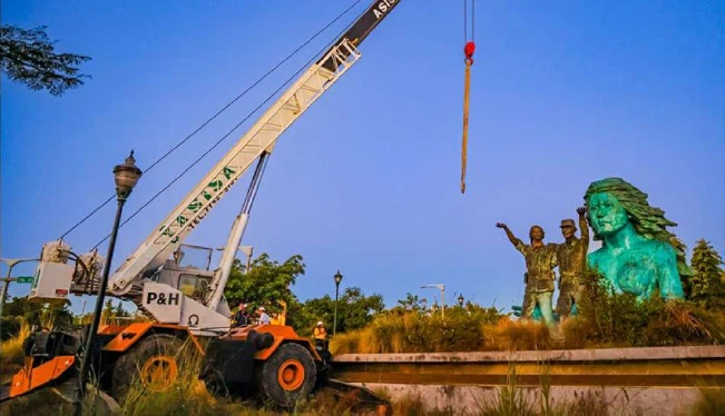 Gobierno inicia demolición del monumento a la Reconciliación