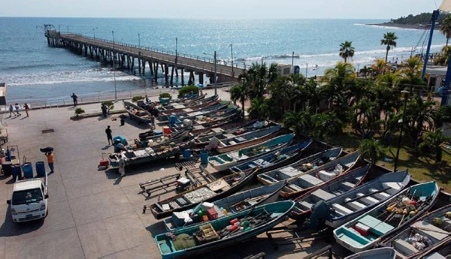 Muelle artesanal del Puerto de La Libertad sin operar desde hace cuatro meses