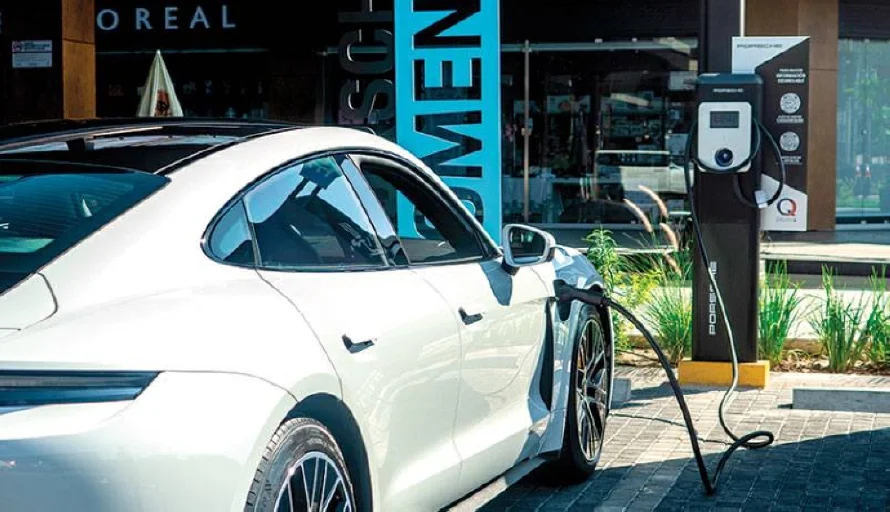 Porsche instalará cinco electrolineras en el primer trimestre de 2024