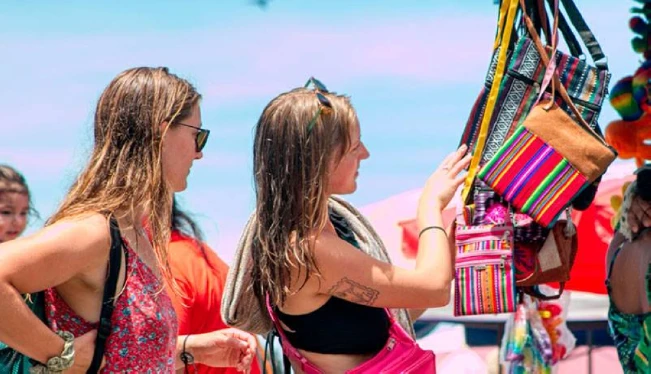 Turismo internacional generó $12,905 millones a la economía en la última década