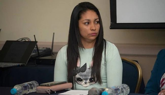 Mujer condenada por aborto recupera su libertad, la última de “Las 17 y más”