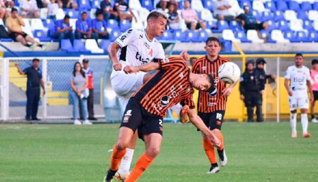 Alianza derrota al Águila; FAS humilla a Firpo