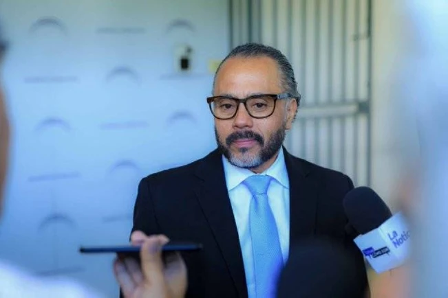 Ernesto Castro dice que muchos periodistas se proclaman como víctimas