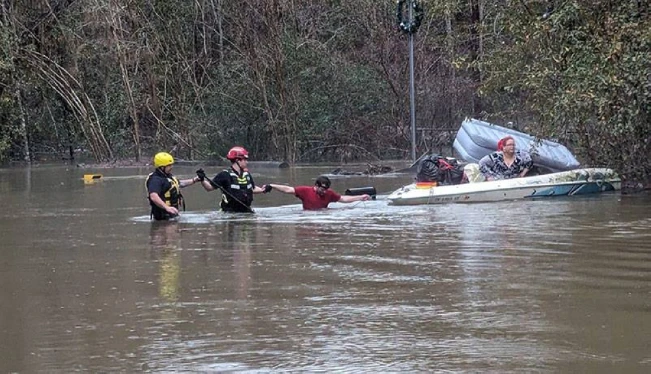 Inundaciones amenazan a 40 millones de residentes del sur de Estados Unidos