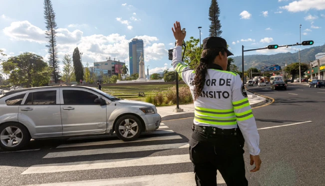 Así cambiarán este sábado el recorrido de buses y cierre de calles por festival en plaza Salvador del Mundo