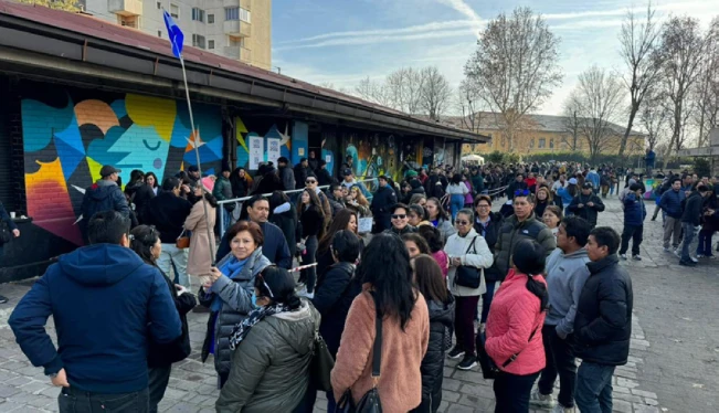 Bukele acusa a TSE e Indra de cerrar centros de votación en exterior e impedir voto de diáspora