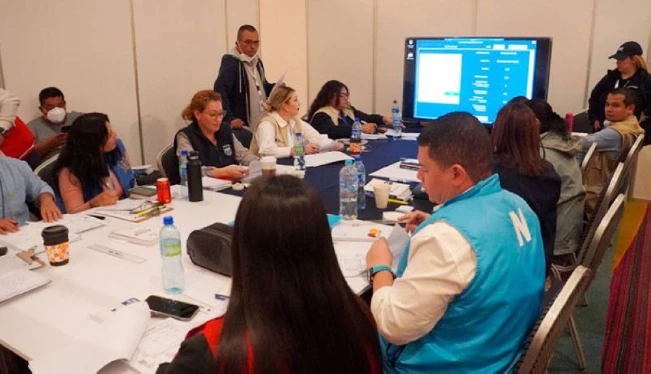 Se instalan mesas de escrutinio final de elección 2024 luego de acreditación