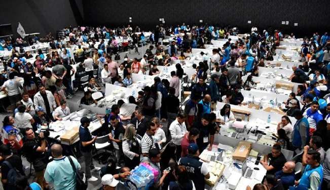 TSE inicia escrutinio de votos legislativos, Arena se retira
