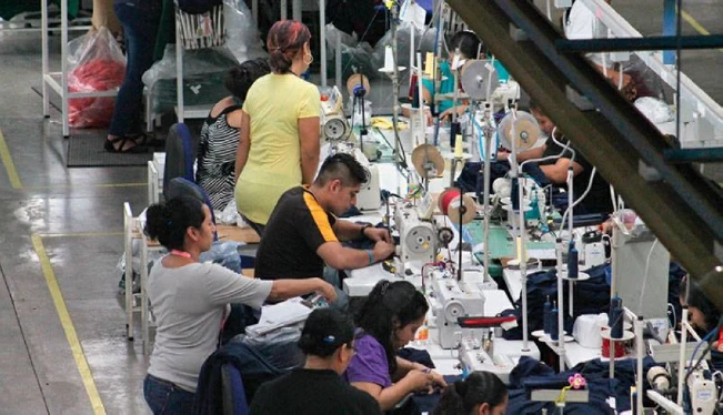 Observatorio internacional reporta más de 18,000 despidos en el sector de maquilas
