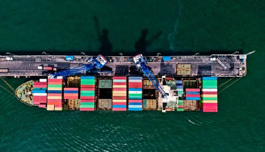 Las exportaciones crecen 1.6 %, pero caen 0.4 % las remesas en enero