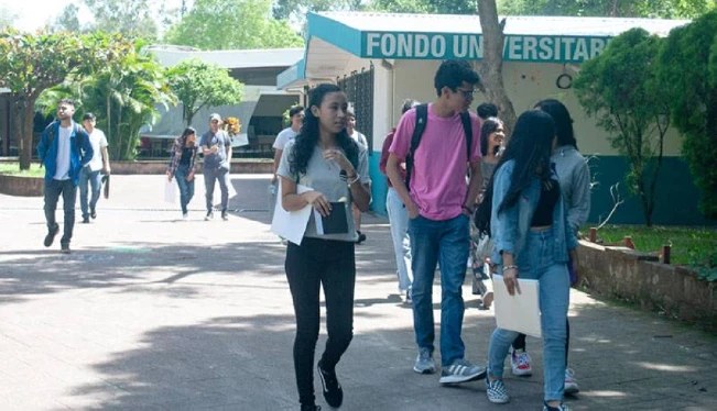UES no descarta suspender programa de becas remuneradas por crisis
