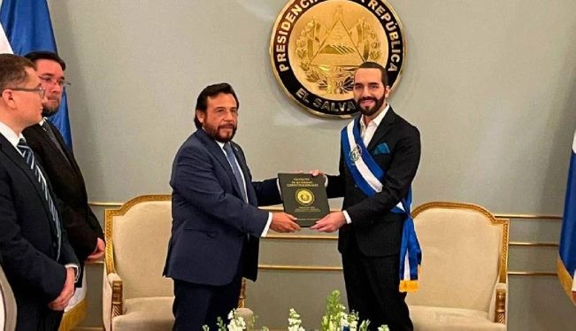TSE entregará credenciales a Bukele y Ulloa de presidente y vicepresidente
