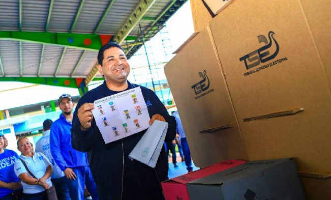 José Chicas se adjudica el gane y promete convertir a San Salvador Este en "la capital industrial de El Salvador"