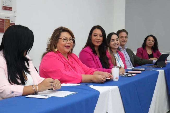 Avon, Telus y Paill incentivan la fuerza laboral femenina en El Salvador