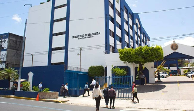 Hacienda informa que ya pagó anticipo de deuda política a Arena y FMLN