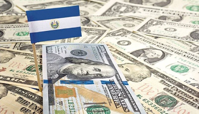 Reforma busca atraer más capital a El Salvador dicen economistas, que también plantean dudas