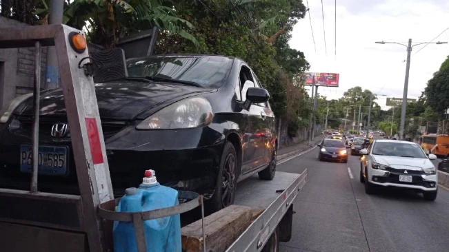 Obras Públicas lanza servicio de grúa gratuito para vacaciones de Semana Santa