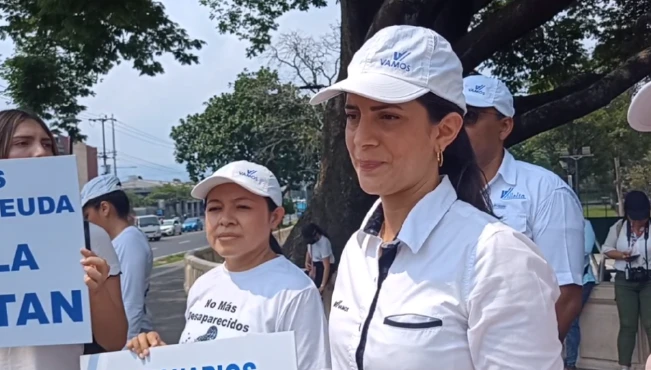 Claudia Ortiz: “La gente no les está pidiendo que reformen la Constitución”, sino “vivienda digna y empleo”