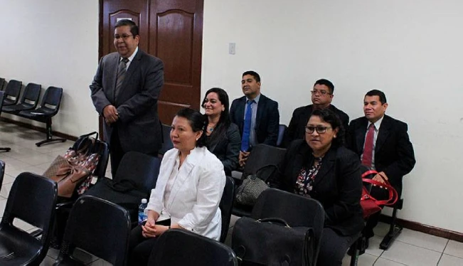 Seis exfiscales ligados a caso "Corruptela" enfrentarán juicio en junio
