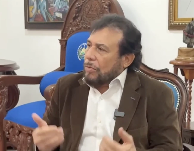 Félix Ulloa dice la reelección indefinida dependerá “de la decisión del pueblo”