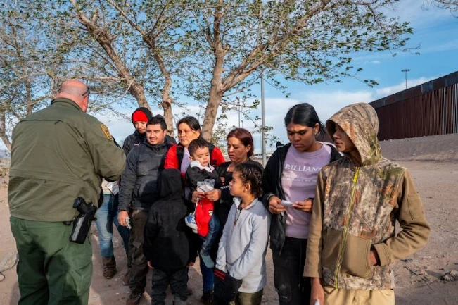 Migración irregular salvadoreña en EEUU baja 14 % en primer trimestre 2024
