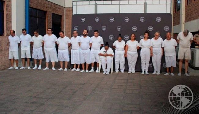 Presentan a 15 capturados por fraude Cosavi