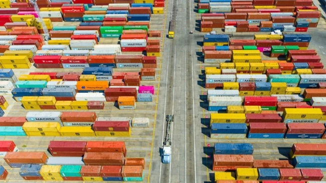 Las exportaciones de servicios de transporte crecieron un 7 % en 2023