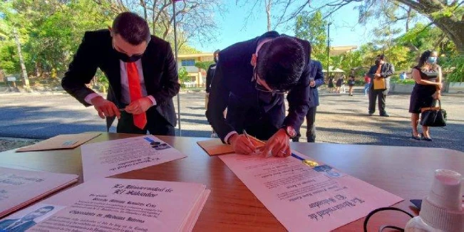 Quitarían años mínimos y cambiarían "unidades valorativas" en educación superior